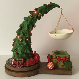 Yankee Candle Co. Music Tree Train Candle Holder. NEW